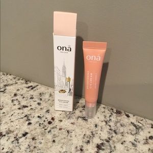 Ona New York brightening eye cream